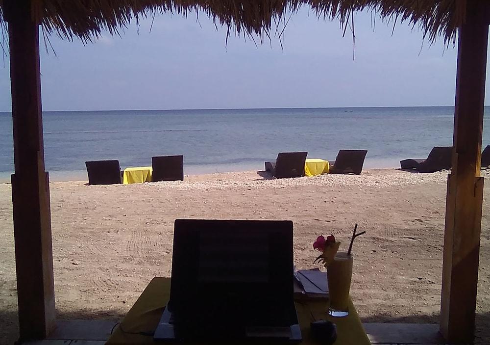 Oyo 2861 Hotel Gili Air & Restaurant Екстер'єр фото